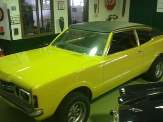 Aki´s yellow car